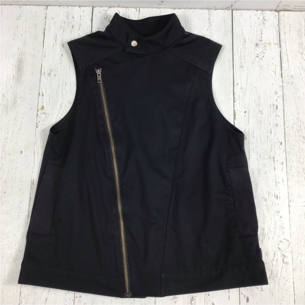 Lululemon Nylon Vest - Black - Asymmetrical Zipper Closure - Moto​​​​​​